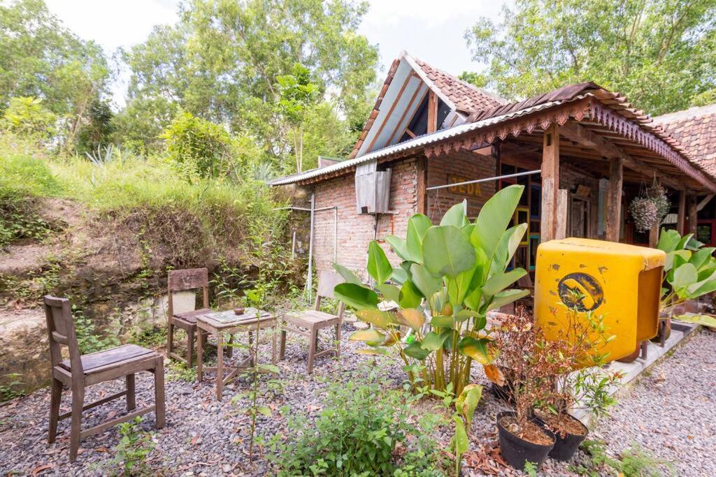 Отель Omah Dhalang, Ethnic Java House With Nature View Jarakan Экстерьер фото